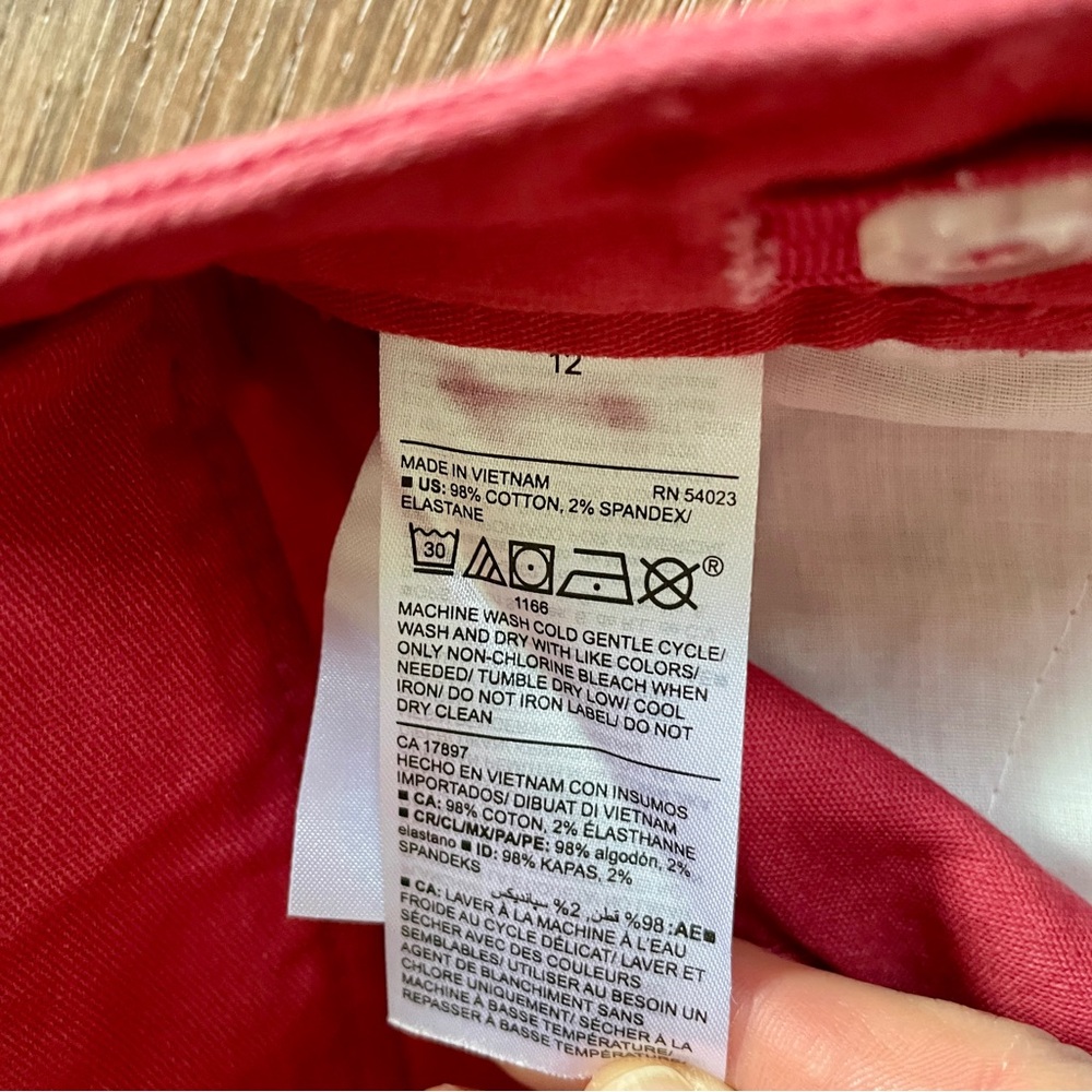 NWT Old Navy Boy’s Muted Red Shorts 12 - Picture 7 of 7